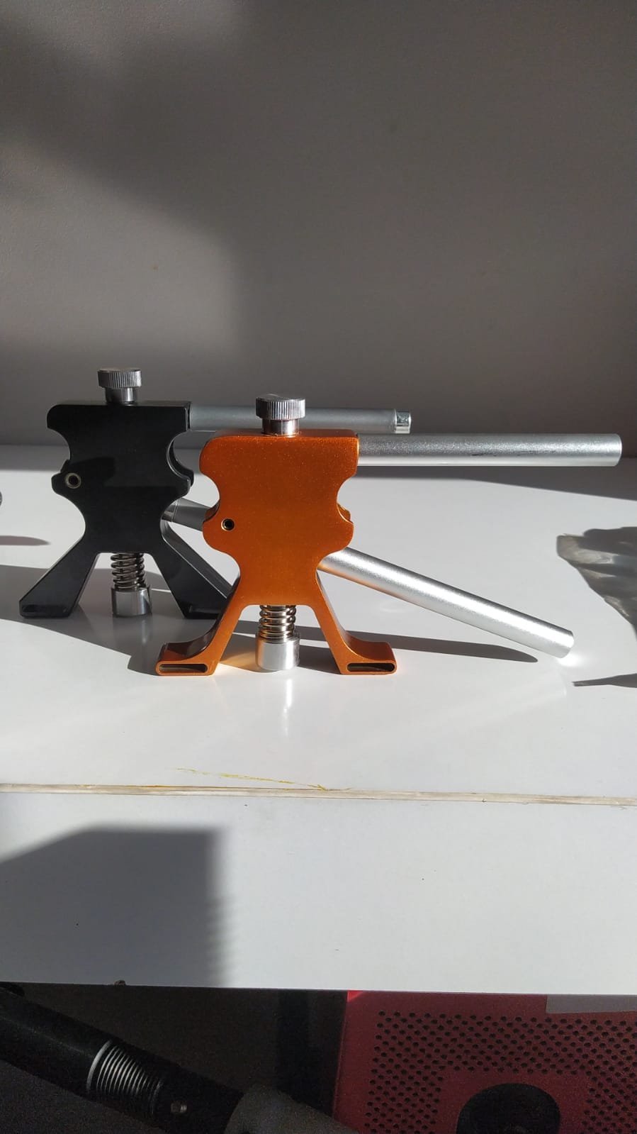 Golden dent lifter