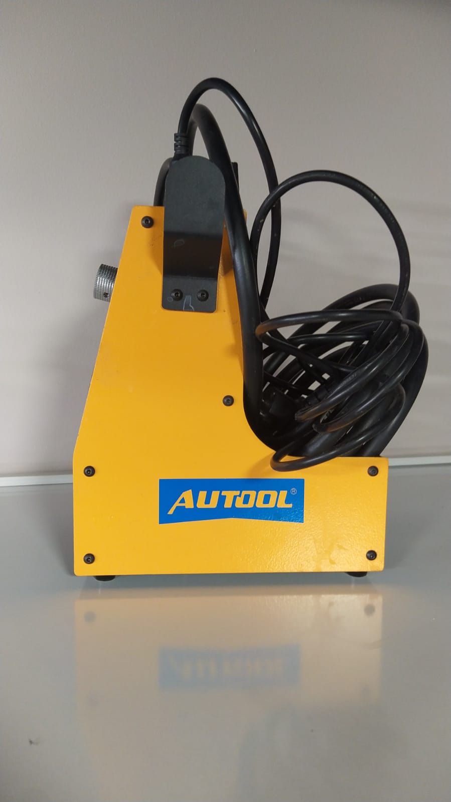 Electric brake fluid remover