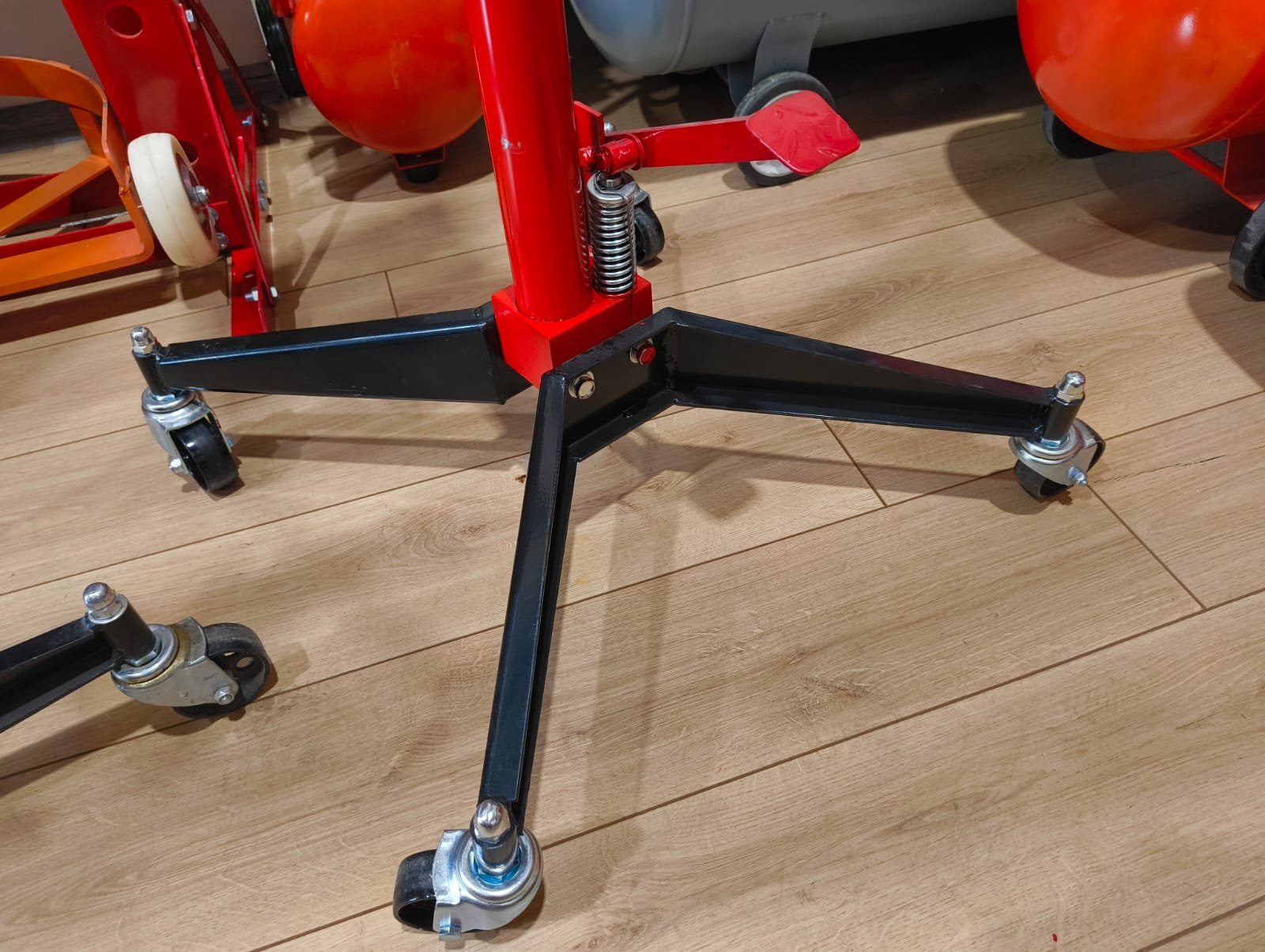 Transmission support jack