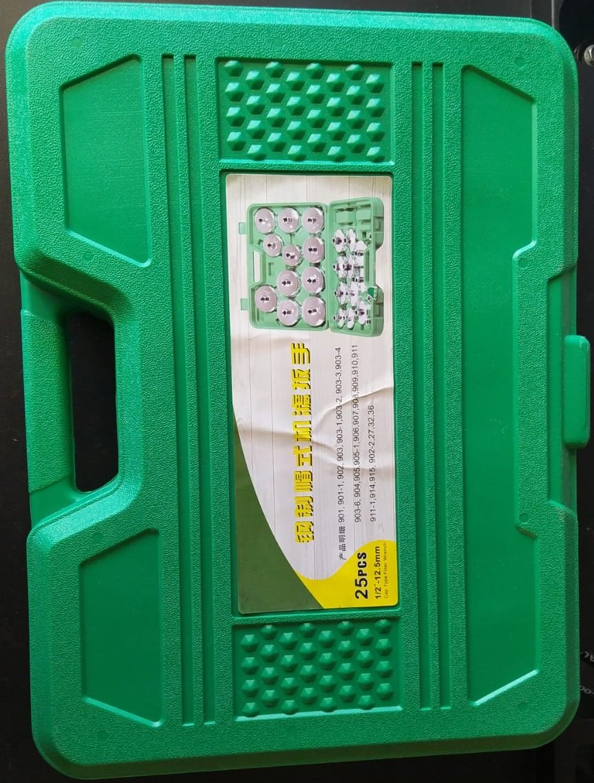 A set of oil filter "clutches".